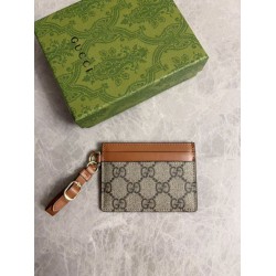 Replica Porta carte Gucci GG Emblem con tracolla 819121 Marrone Imitazioni Falso