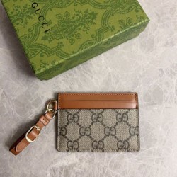 Replica Porta carte Gucci GG Emblem con tracolla 819121 Marrone Imitazioni Falso