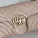 Replica Borsa a spalla media Gucci GG Marmont 837267 Rosa Imitazioni Falso