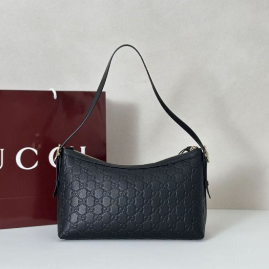 Replica Borsa a tracolla media Gucci GG Emblem 847449 Nera Imitazioni Falso Replica Borsa a tracolla media Gucci GG Emblem 847449 Nera Imitazioni Falso