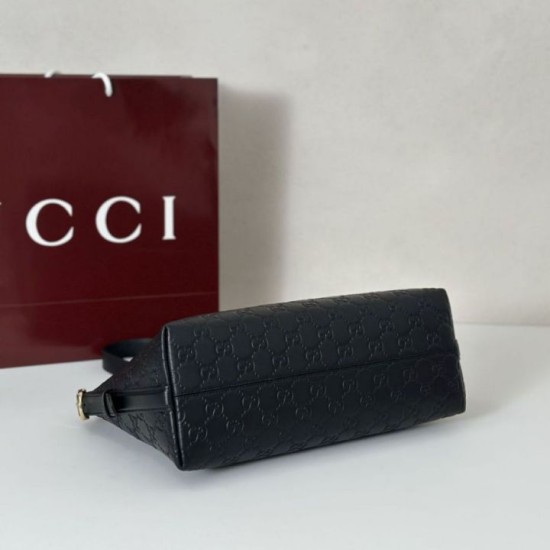 Replica Borsa a tracolla media Gucci GG Emblem 847449 Nera Imitazioni Falso Replica Borsa a tracolla media Gucci GG Emblem 847449 Nera Imitazioni Falso