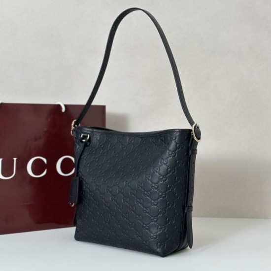 Replica Borsa a tracolla piccola Gucci GG Emblem 848881 Nera Imitazioni Falso Replica Borsa a tracolla piccola Gucci GG Emblem 848881 Nera Imitazioni Falso