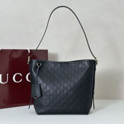 Replica Borsa a tracolla piccola Gucci GG Emblem 848881 Nera Imitazioni Falso