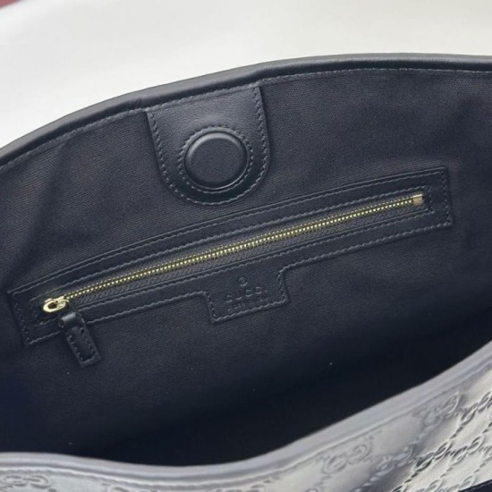 Replica Borsa a tracolla piccola Gucci GG Emblem 848881 Nera Imitazioni Falso Replica Borsa a tracolla piccola Gucci GG Emblem 848881 Nera Imitazioni Falso
