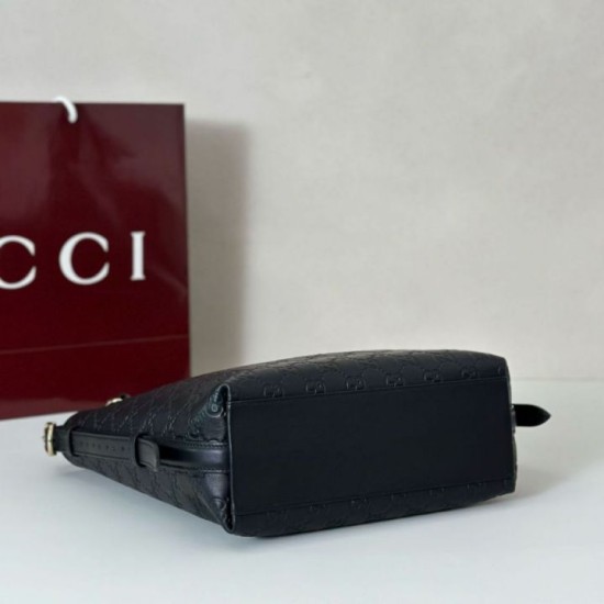 Replica Borsa a tracolla piccola Gucci GG Emblem 848881 Nera Imitazioni Falso Replica Borsa a tracolla piccola Gucci GG Emblem 848881 Nera Imitazioni Falso