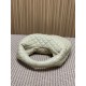 Replica Borsa hobo Icare YSL Saint Laurent in nappa beige Imitazioni Falso