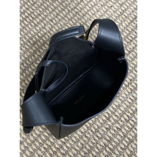 Replica Borsa hobo mini morbida YSL Saint Laurent Le 5 À 7 Nera Imitazioni Falso Replica Borsa hobo mini morbida YSL Saint Laurent Le 5 À 7 Nera Imitazioni Falso