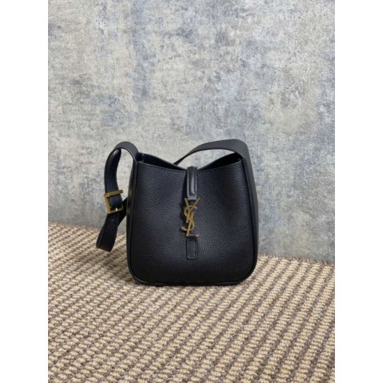 Replica Borsa hobo mini morbida YSL Saint Laurent Le 5 À 7 Nera Imitazioni Falso Replica Borsa hobo mini morbida YSL Saint Laurent Le 5 À 7 Nera Imitazioni Falso
