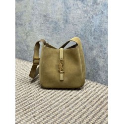 Replica Borsa hobo mini morbida YSL Saint Laurent Le 5 À 7 in pelle scamosciata gialla Imitazioni Falso