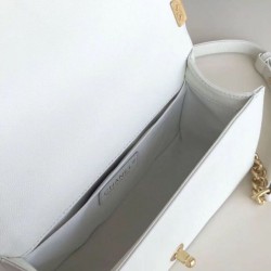 Replica Borsa Chanel Boy Flap Classic A67086 Pelle di vitello granata hardware oro/argento bianca Imitazioni Falso