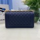 Replica Borsa Chanel Boy Flap Classic A67086 Pelle di vitello granata hardware oro/argento blu Imitazioni Falso Replica Borsa Chanel Boy Flap Classic A67086 Pelle di vitello granata hardware oro/argento blu Imitazioni Falso