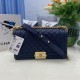 Replica Borsa Chanel Boy Flap Classic A67086 Pelle di vitello granata hardware oro/argento blu Imitazioni Falso Replica Borsa Chanel Boy Flap Classic A67086 Pelle di vitello granata hardware oro/argento blu Imitazioni Falso