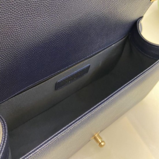 Replica Borsa Chanel Boy Flap Classic A67086 Pelle di vitello granata hardware oro/argento blu Imitazioni Falso Replica Borsa Chanel Boy Flap Classic A67086 Pelle di vitello granata hardware oro/argento blu Imitazioni Falso