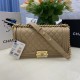 Replica Borsa Chanel Boy Flap Classic A67086 Pelle di vitello granata hardware oro/argento albicocca Imitazioni Falso Replica Borsa Chanel Boy Flap Classic A67086 Pelle di vitello granata hardware oro/argento albicocca Imitazioni Falso