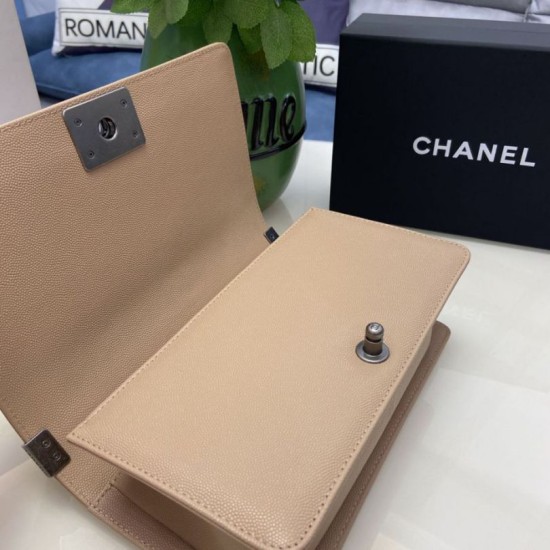 Replica Borsa Chanel Boy Flap Classic A67086 Pelle di vitello granata hardware oro/argento albicocca Imitazioni Falso Replica Borsa Chanel Boy Flap Classic A67086 Pelle di vitello granata hardware oro/argento albicocca Imitazioni Falso