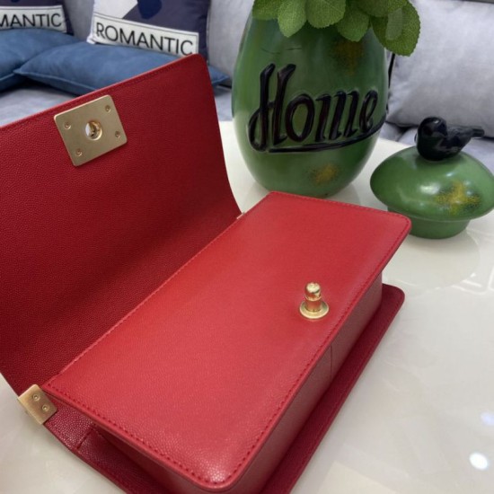 Replica Borsa Chanel Boy Flap Classic A67086 Pelle di vitello granata hardware oro/argento rossa Imitazioni Falso Replica Borsa Chanel Boy Flap Classic A67086 Pelle di vitello granata hardware oro/argento rossa Imitazioni Falso