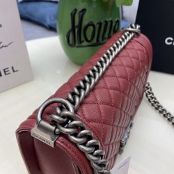 Replica Borsa Chanel Boy Flap Classic A67086 Pelle di vitello granata hardware oro/argento bordeaux Imitazioni Falso Replica Borsa Chanel Boy Flap Classic A67086 Pelle di vitello granata hardware oro/argento bordeaux Imitazioni Falso