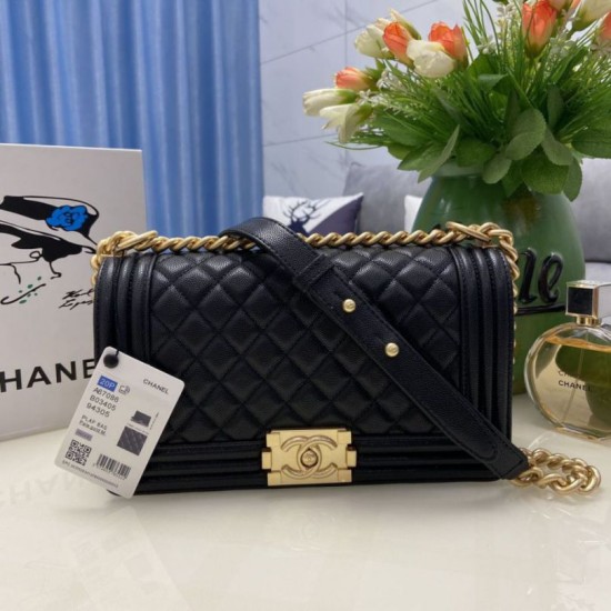 Replica Borsa Chanel Boy Flap Classic A67086 Pelle di vitello granata hardware oro/argento nera Imitazioni Falso Replica Borsa Chanel Boy Flap Classic A67086 Pelle di vitello granata hardware oro/argento nera Imitazioni Falso