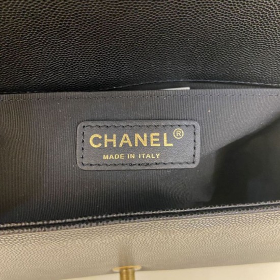 Replica Borsa Chanel Boy Flap Classic A67086 Pelle di vitello granata hardware oro/argento nera Imitazioni Falso Replica Borsa Chanel Boy Flap Classic A67086 Pelle di vitello granata hardware oro/argento nera Imitazioni Falso