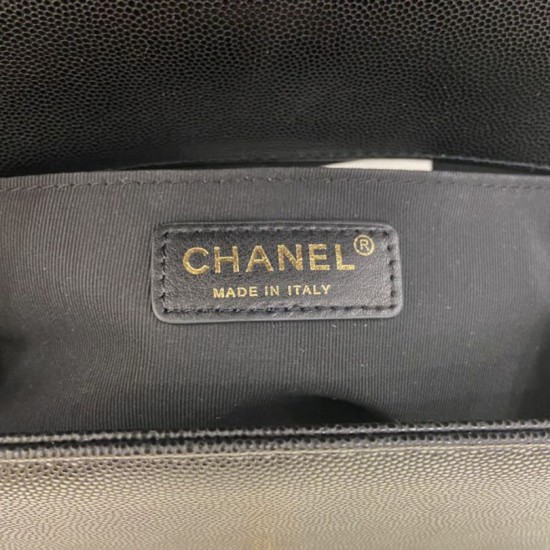Replica Borsa Chanel Boy Flap Chevron A67086 Pelle di vitello granata hardware oro nera Imitazioni Falso