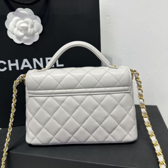 Replica Borsa Chanel 25P piccola con patta e manico superiore AS5355 Bianca Imitazioni Falso