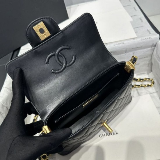 Replica Borsa Chanel 25P piccola con patta e manico superiore AS5355 Nera Imitazioni Falso Replica Borsa Chanel 25P piccola con patta e manico superiore AS5355 Nera Imitazioni Falso