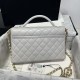 Replica Borsa Chanel 25P con patta e manico superiore AS5356 Beige Imitazioni Falso