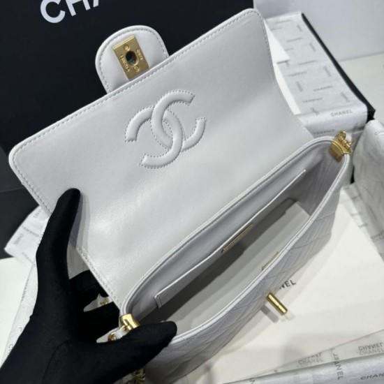 Replica Borsa Chanel 25P con patta e manico superiore AS5356 Beige Imitazioni Falso
