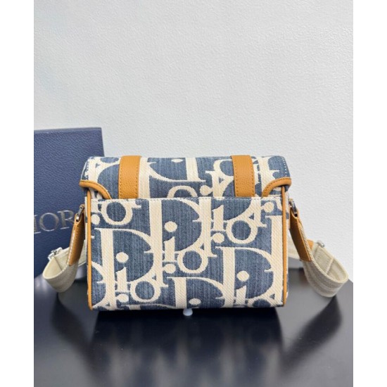Replica Borsa a tracolla Dior Hit The Road con patta Dior Dior Oblique denim jacquard Blu Imitazioni Falso