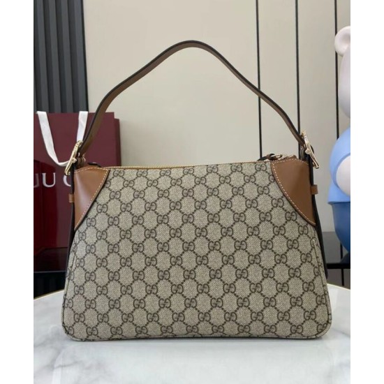Replica Borsa a tracolla media Gucci serie GG Emblem 815216 Marrone Imitazioni Falso
