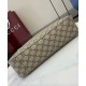Replica Borsa a tracolla media Gucci serie GG Emblem 815216 Marrone Imitazioni Falso