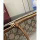 Replica Borsa a tracolla media Gucci serie GG Emblem 815216 Marrone Imitazioni Falso