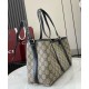 Replica Borsa tote piccola Gucci GG Emblem 815214 Nero Imitazioni Falso Replica Borsa tote piccola Gucci GG Emblem 815214 Nero Imitazioni Falso