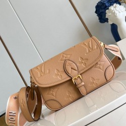 Replica perfetta Louis Vuitton Diane Borsa Monogram Empreinte M11817 Imitazione Outlet Online