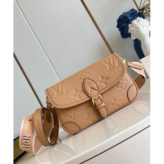 Replica perfetta Louis Vuitton Diane Borsa Monogram Empreinte M11817 Imitazione Outlet Online