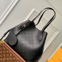 Perfette Qualità Repliche Borsa Louis Vuitton Blossom MM nera Mahina M21851 Imitazione