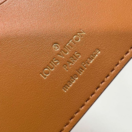 Miglior Falso Louis Vuitton LV Vertical Portafoglio Taurillon M81330 Economiche Premium