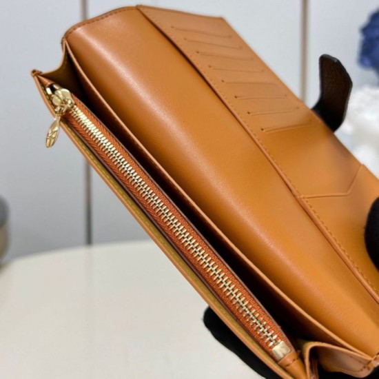 Miglior Falso Louis Vuitton LV Vertical Portafoglio Taurillon M81330 Economiche Premium