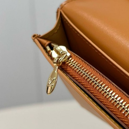Miglior Falso Louis Vuitton LV Vertical Portafoglio Taurillon M81330 Economiche Premium