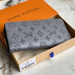 Migliore Repliche Louis Vuitton Zippy Portafoglio Vertical Monogram Shadow M81384 Economiche Outlet Online