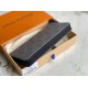 Migliore Repliche Louis Vuitton Zippy Portafoglio Vertical Monogram Shadow M81384 Economiche Outlet Online