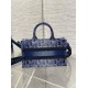 Migliore Repliche Dior Mini Book Tote con Tracolla Blu Denim Oblique Jacquard Economiche Outlet Online