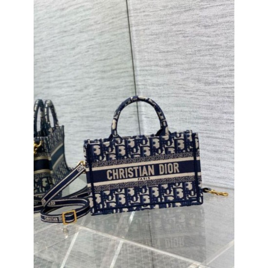 Migliore Repliche Borsa Dior Mini Book Tote con tracolla Ricamo Dior Oblique blu Economiche Outlet Online