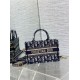 Migliore Repliche Borsa Dior Mini Book Tote con tracolla Ricamo Dior Oblique blu Economiche Outlet Online