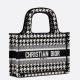 Miglior Falso Borsa tote Dior Mini Book Micro ricamo pied de poule Economiche Premium