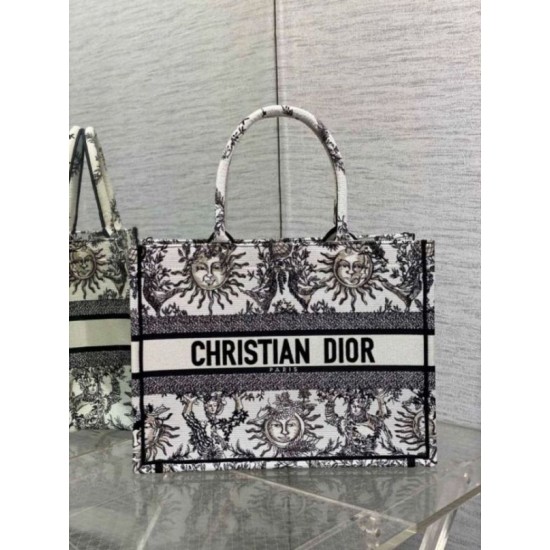 Replica perfetta Dior Medium Book Tote Bag Bianco Toile de Jouy Soleil Embroidery Imitazione Outlet Online