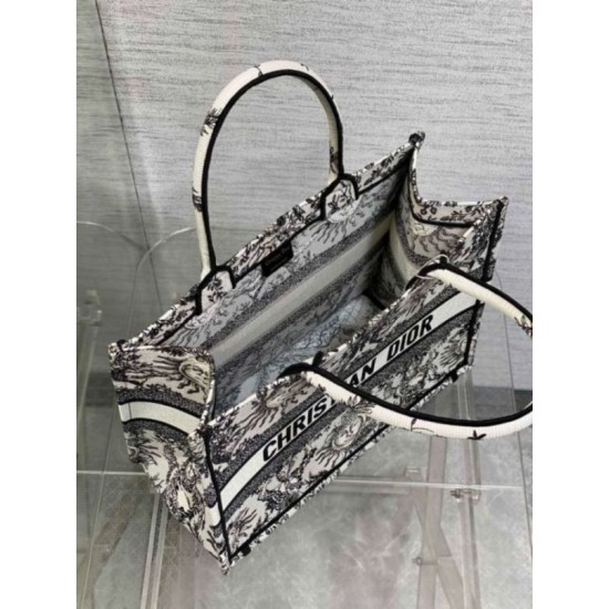 Replica perfetta Dior Medium Book Tote Bag Bianco Toile de Jouy Soleil Embroidery Imitazione Outlet Online