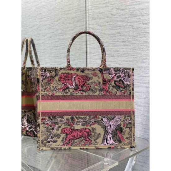 Migliore Repliche Borsa Dior grande Dioriviera Book Tote in rafia con ricamo Toile de Jouy Sauvage rosa Economiche Outlet Online
