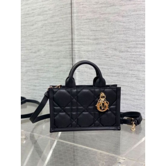 Replica perfetta Dior Mini Book Tote Bag con Tracolla Nera Macrocannage Pelle di Vitello Imitazione Outlet Online