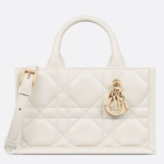 Miglior Falso Dior Mini Book Tote Bag con Tracolla Bianca Macrocannage Pelle di Vitello Economiche Premium